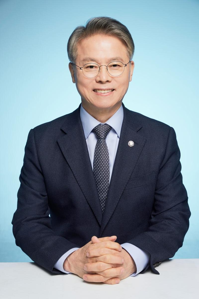 민형배